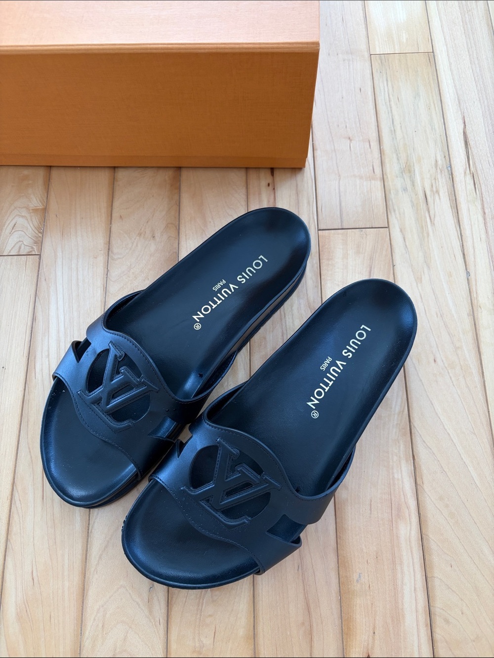 Louis Vuitton logo mule